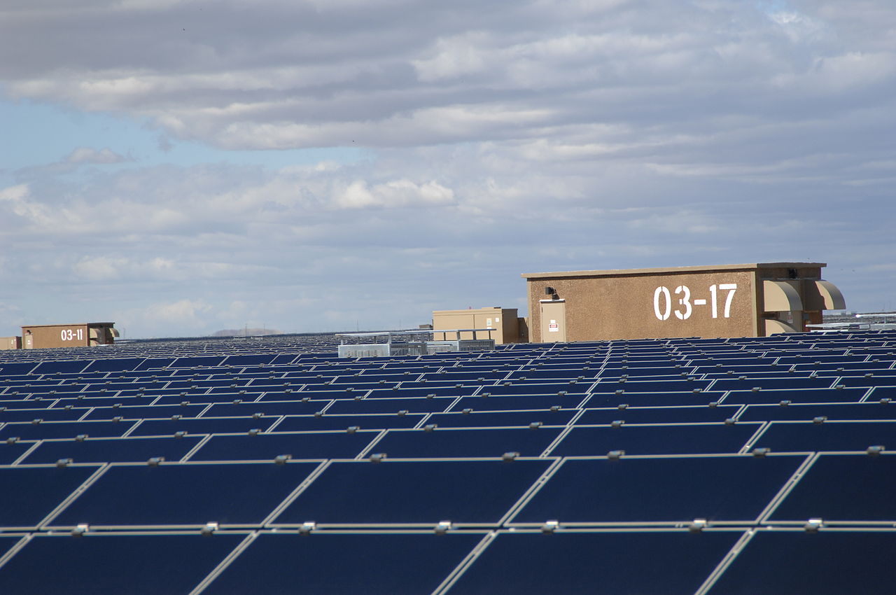 Solar_Panels_at_Topaz_Solar_5_(8159036498)