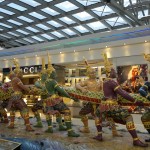 Suvarnabhumi_Airport_tug-of-war_art